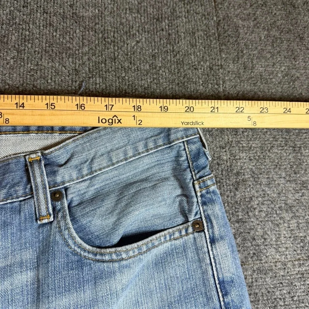 Levis levi 569